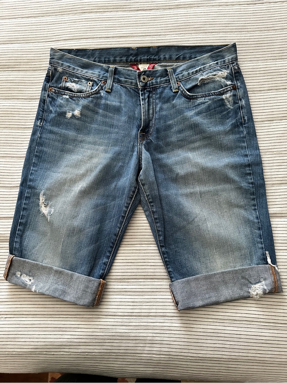 Lucky Brand Faded Blue Distressed Relaxed Denim Bermuda Shorts Size 10